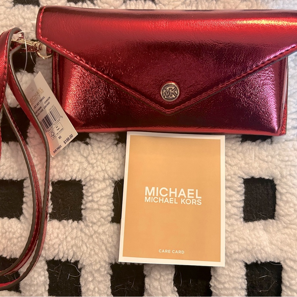 NWT MICHAEL KORS EYEGLASS/SUNGLASS CASE W/LANYARD METALLIC RED $188